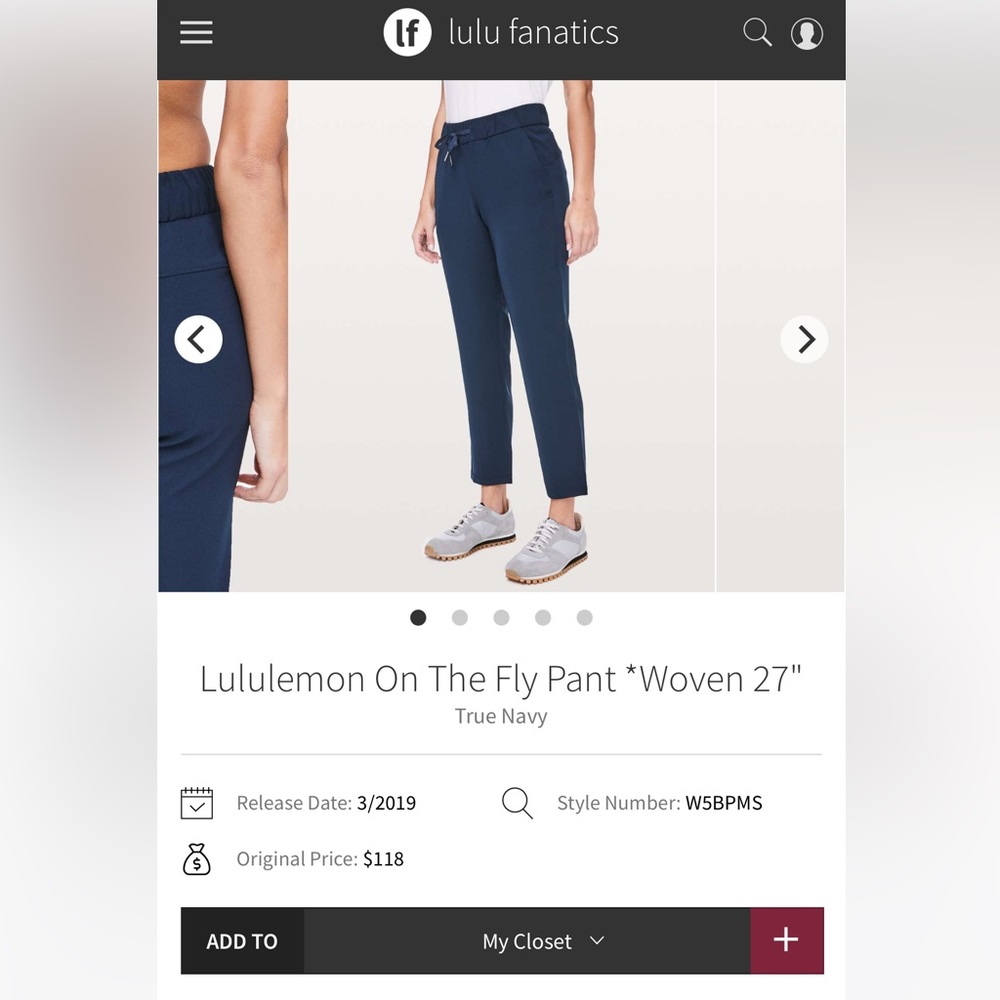 Lululemon On The Fly Pant *Woven 27"
True Navy